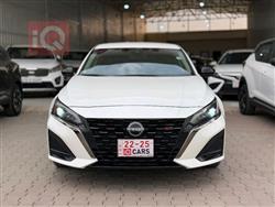 نيسان ألتيما